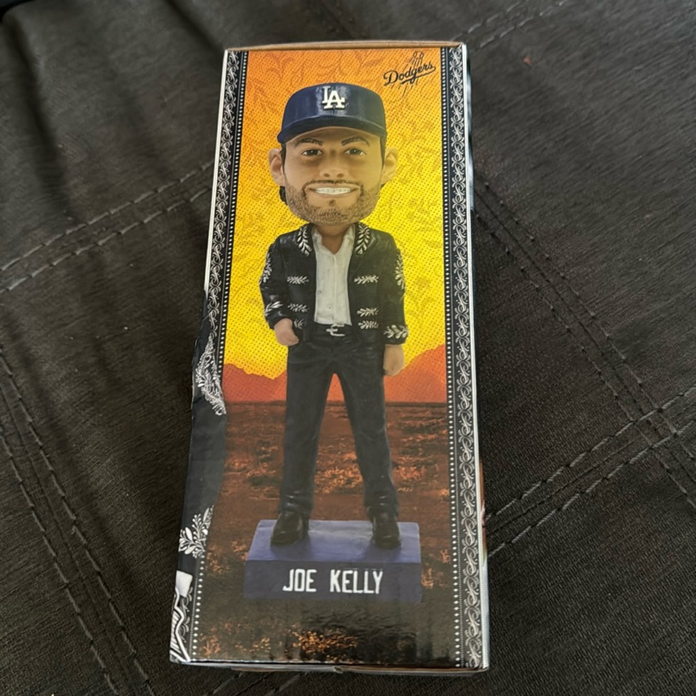 Joe Kelly LA Dodgers, Mariachi Joe bobblehead.